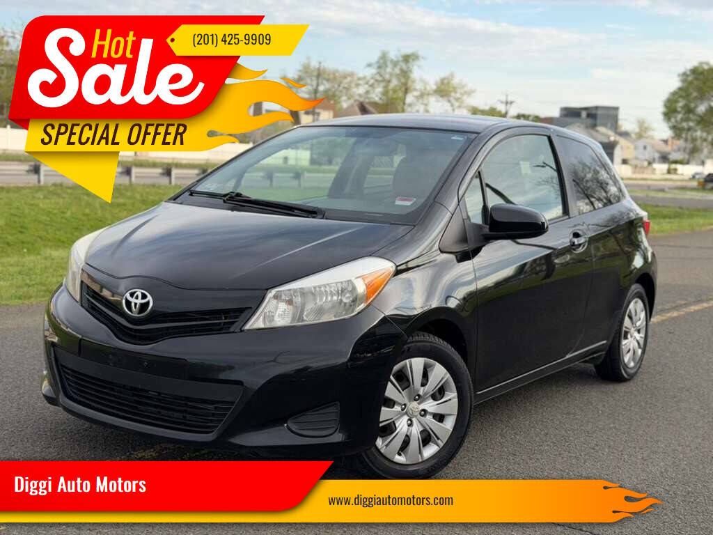 2012 TOYOTA Yaris