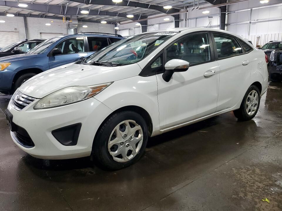 2013 FORD Fiesta