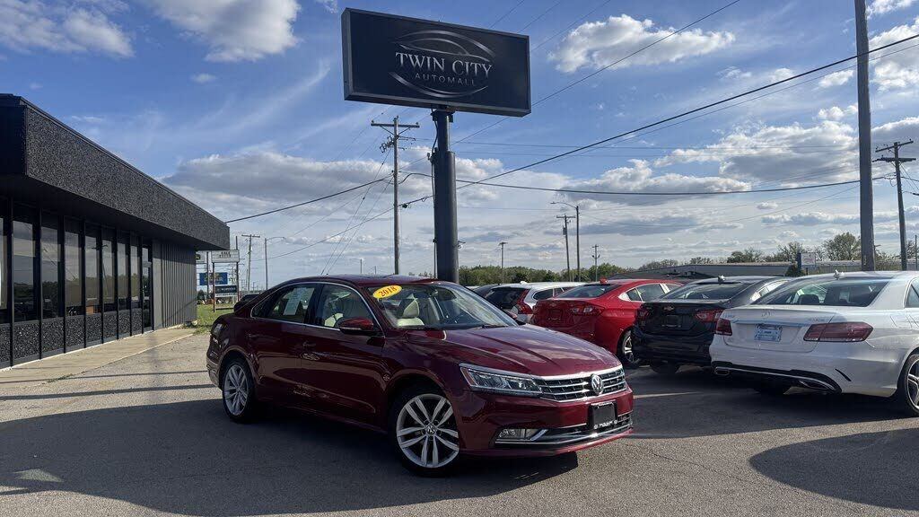 2018 VOLKSWAGEN Passat