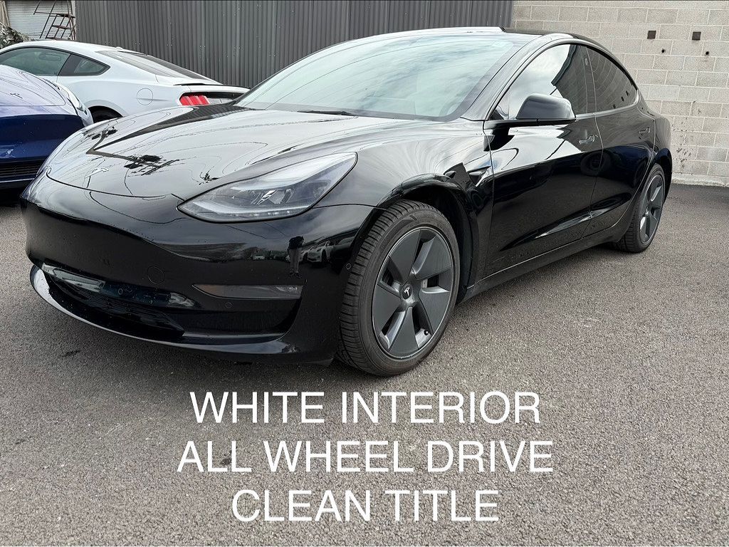 2022 TESLA Model 3