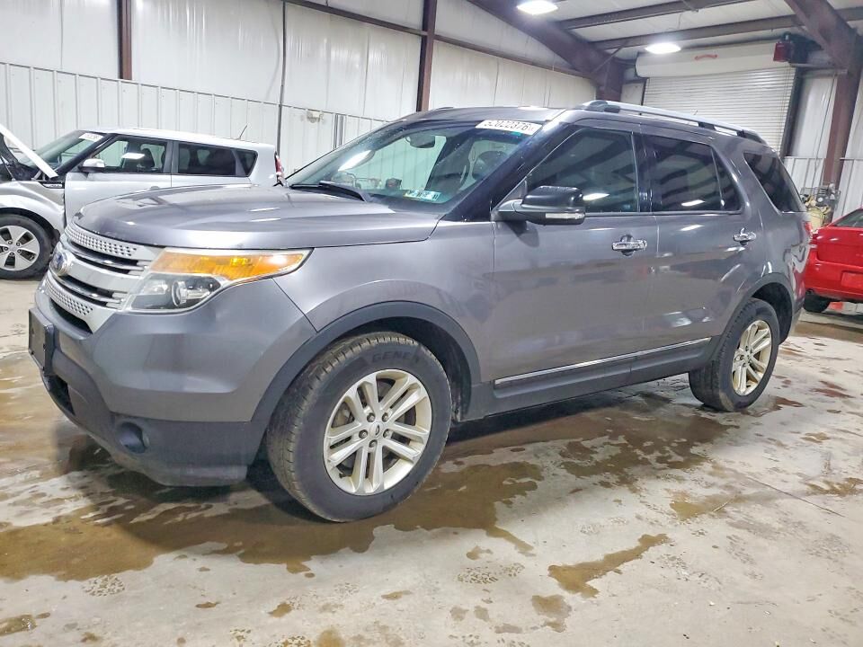 2013 FORD Explorer