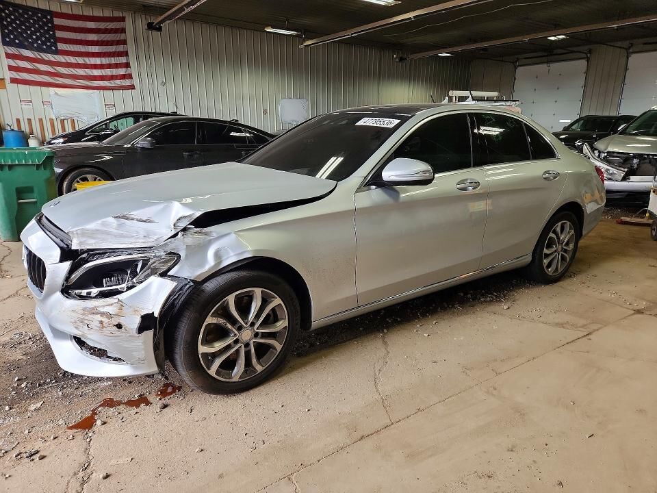 2015 MERCEDES-BENZ C-Class