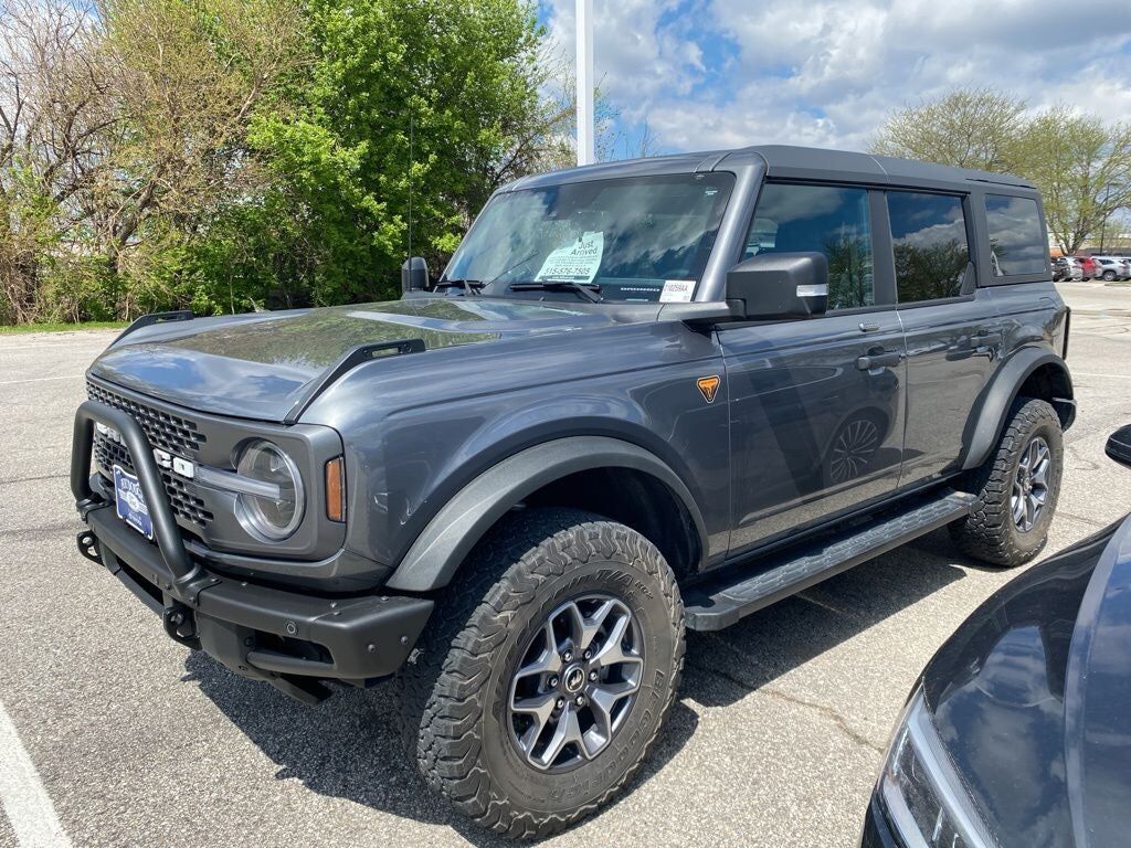 2023 FORD Bronco