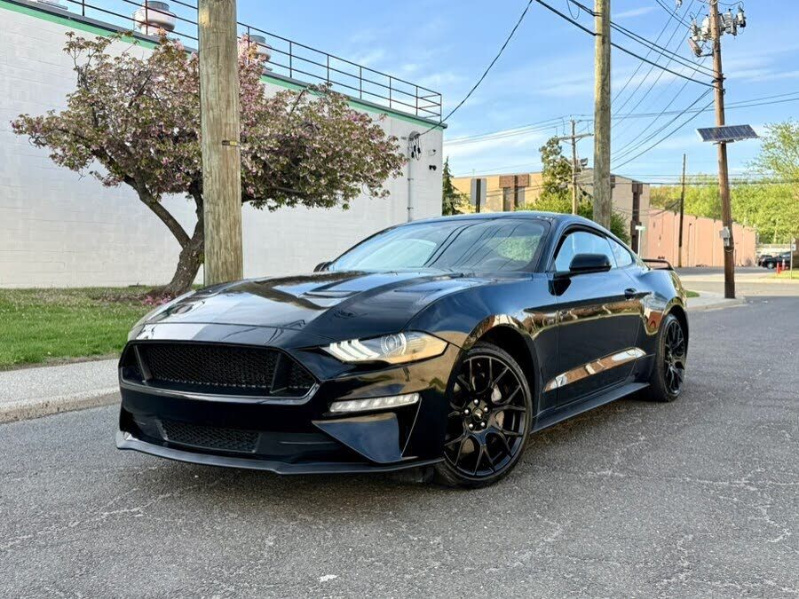 2019 FORD Mustang