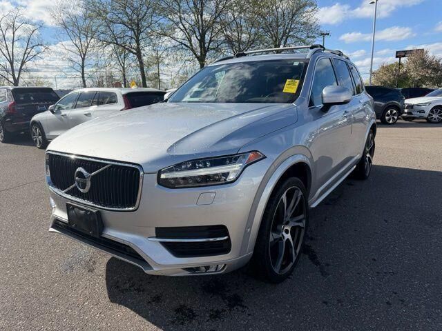 2018 VOLVO XC90