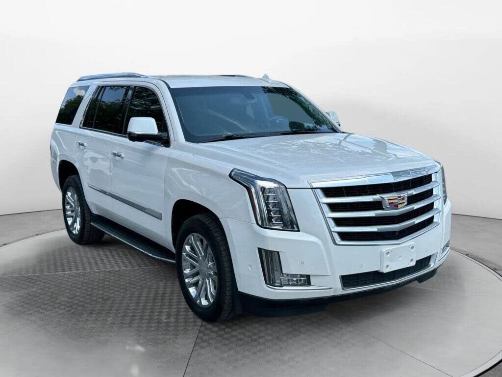 2019 CADILLAC Escalade