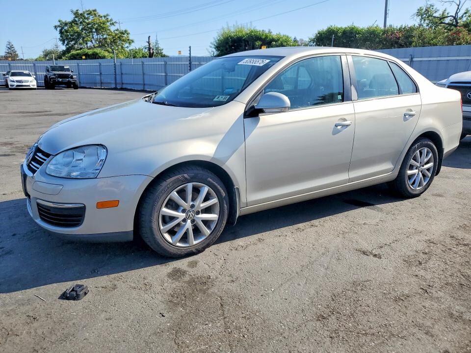 2010 VOLKSWAGEN Jetta