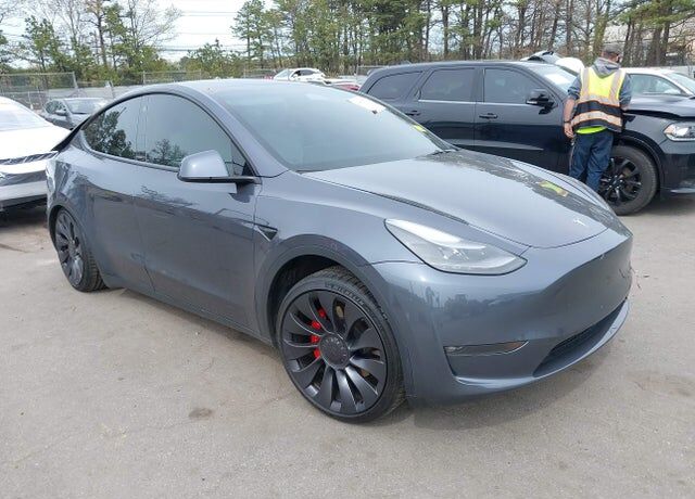 2023 TESLA Model Y