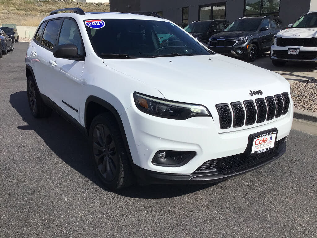 2021 JEEP Cherokee