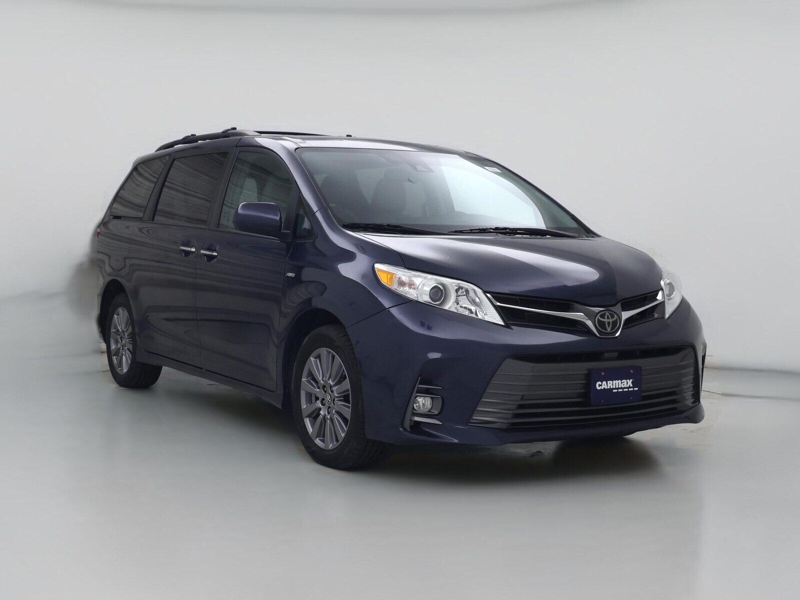 2019 TOYOTA Sienna
