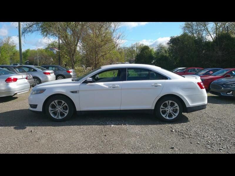 2014 FORD Taurus