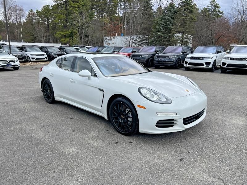 2014 PORSCHE Panamera