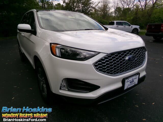 2023 FORD Edge
