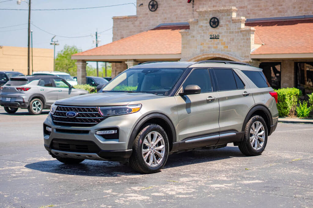 2020 FORD Explorer