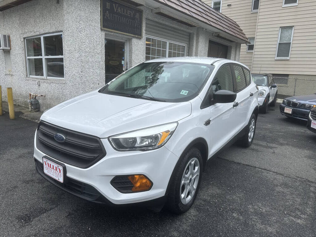 2017 FORD Escape