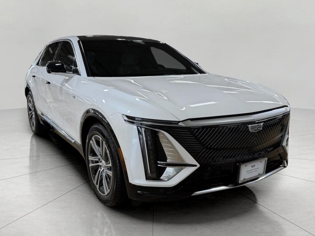2024 CADILLAC Lyriq