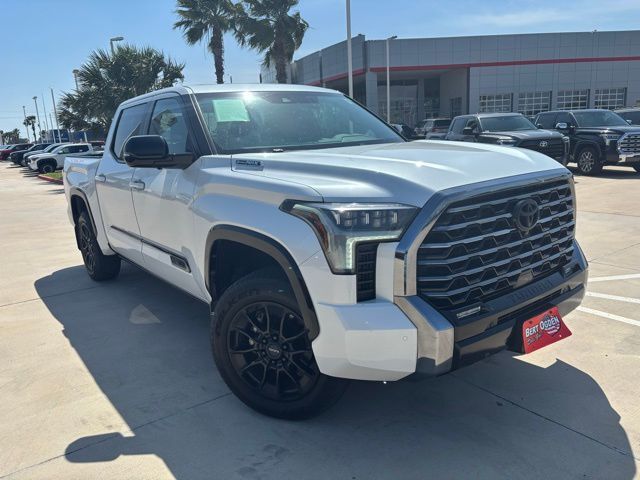 2024 TOYOTA Tundra