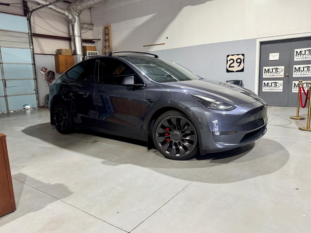 2023 TESLA Model Y