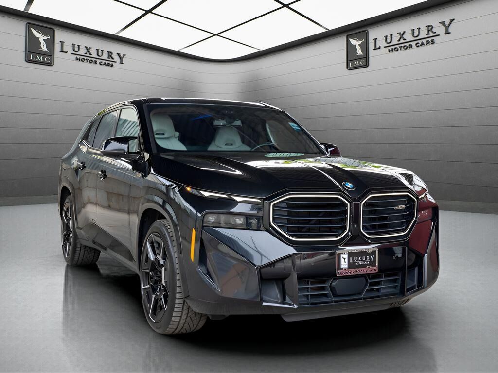2024 BMW XM