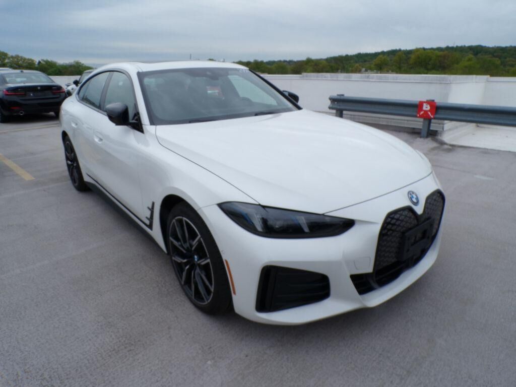 2025 BMW i4