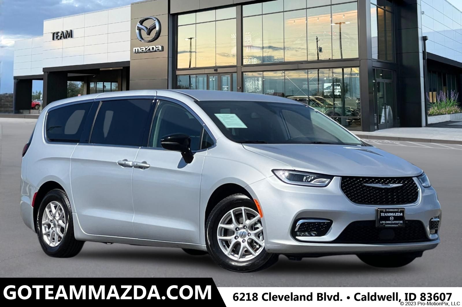 2024 CHRYSLER Pacifica