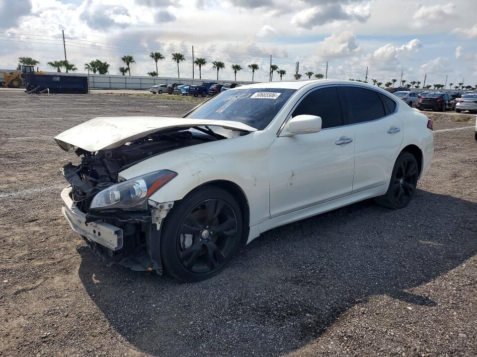 2013 INFINITI M37