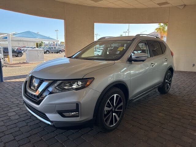 2017 NISSAN Rogue