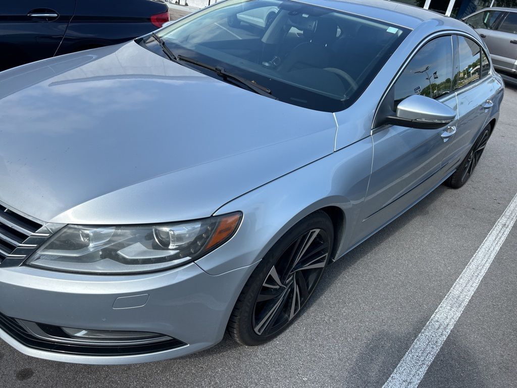 2013 VOLKSWAGEN Passat