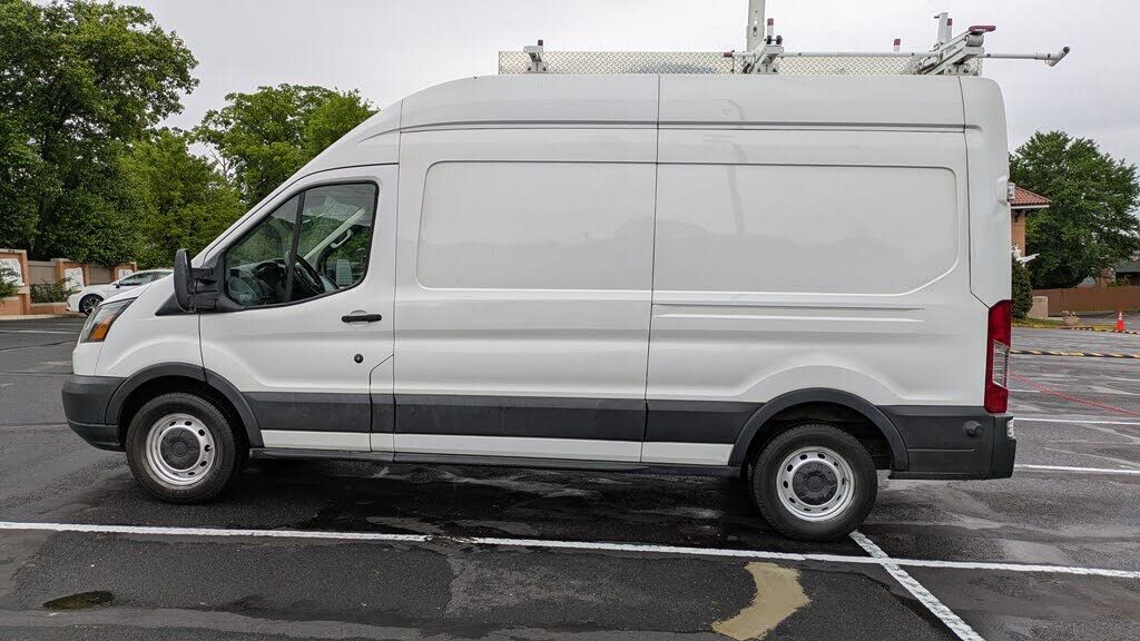 2016 FORD Transit