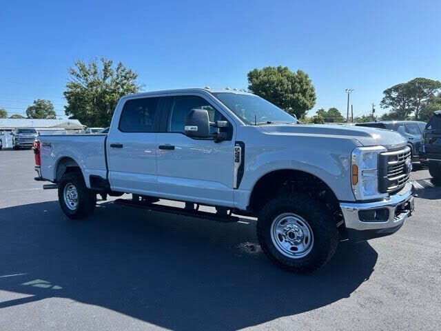 2025 FORD F-250