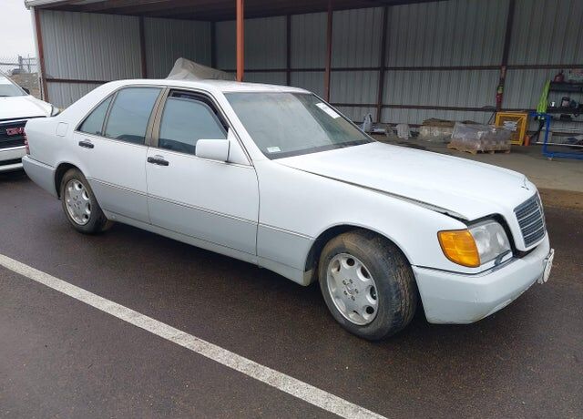 1992 MERCEDES-BENZ 300