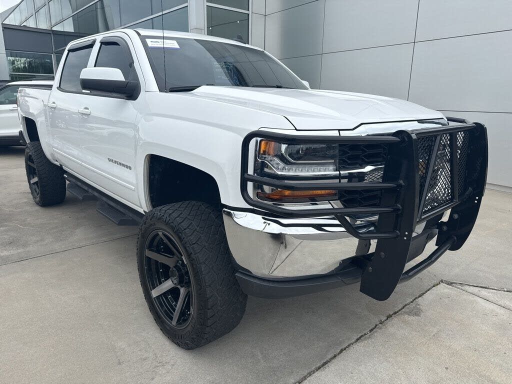2018 CHEVROLET Silverado