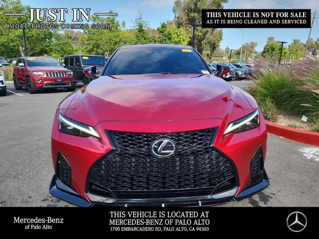 2021 LEXUS IS