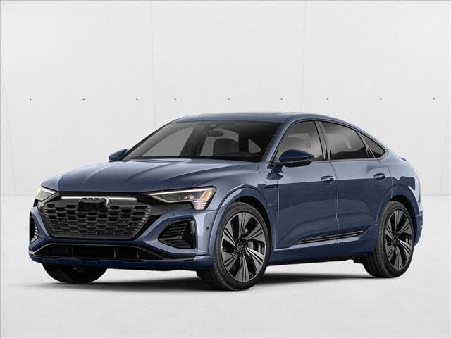2024 AUDI Q8