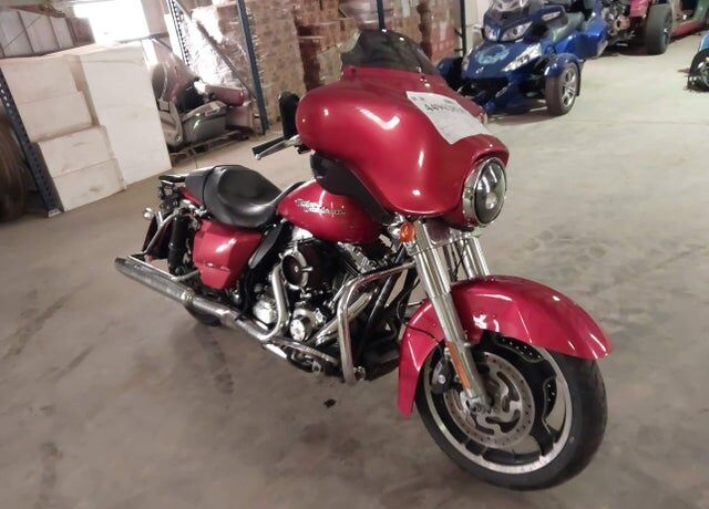 2011 HARLEY DAVIDSON Street Glide