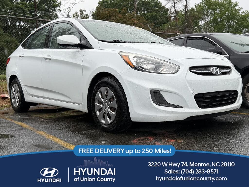 2017 HYUNDAI Accent