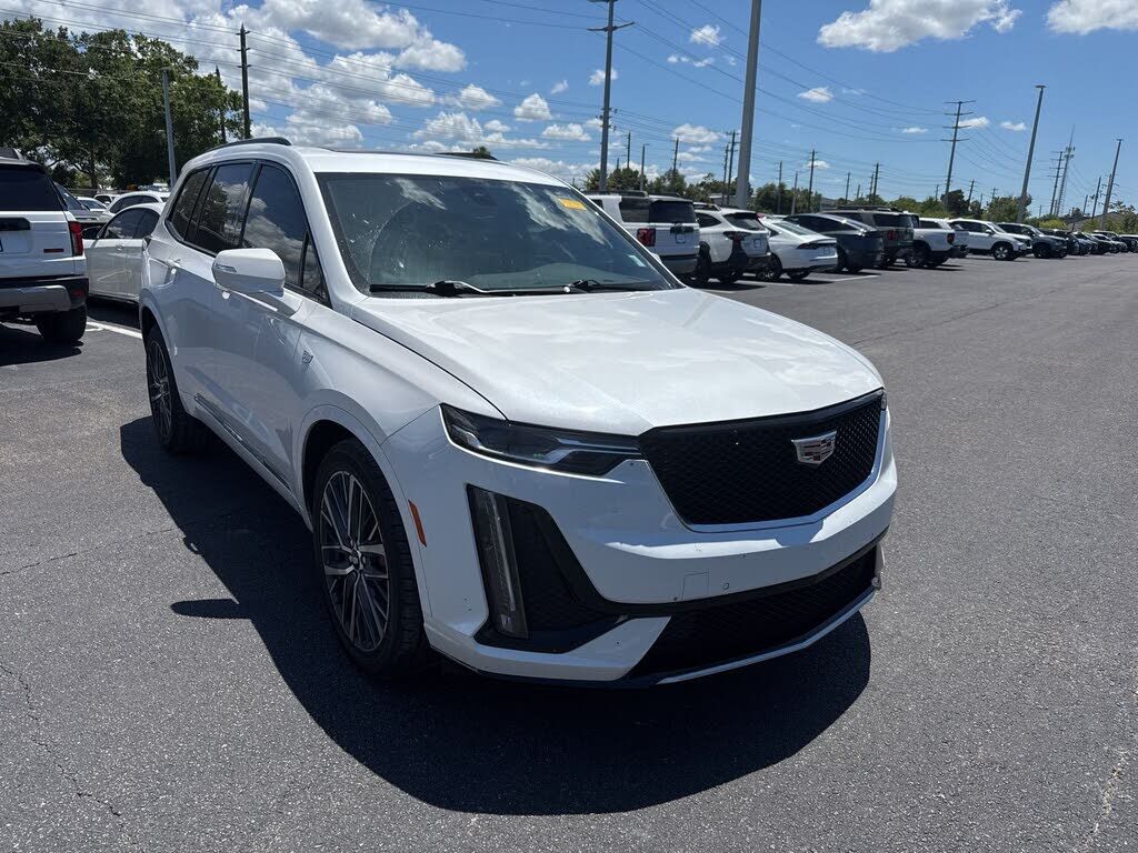 2024 CADILLAC XT6