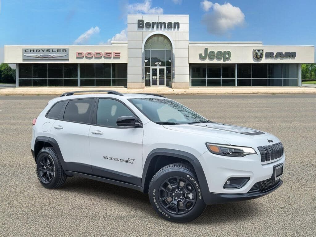 2022 JEEP Cherokee