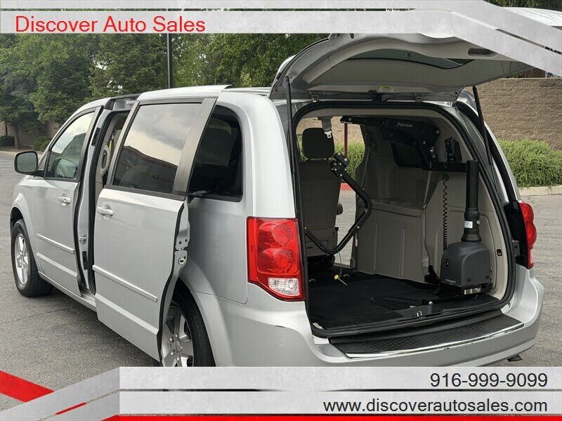 2012 DODGE Grand Caravan
