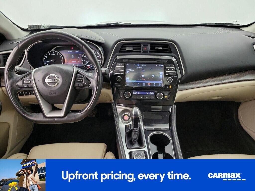 2016 NISSAN Maxima