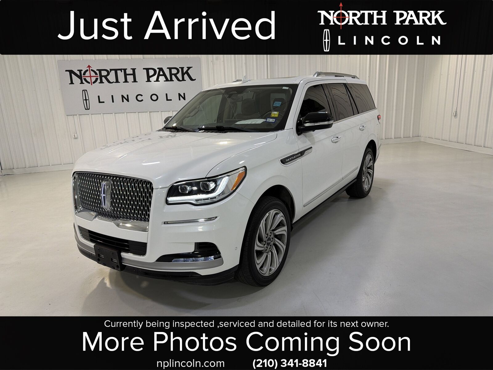 2022 LINCOLN Navigator