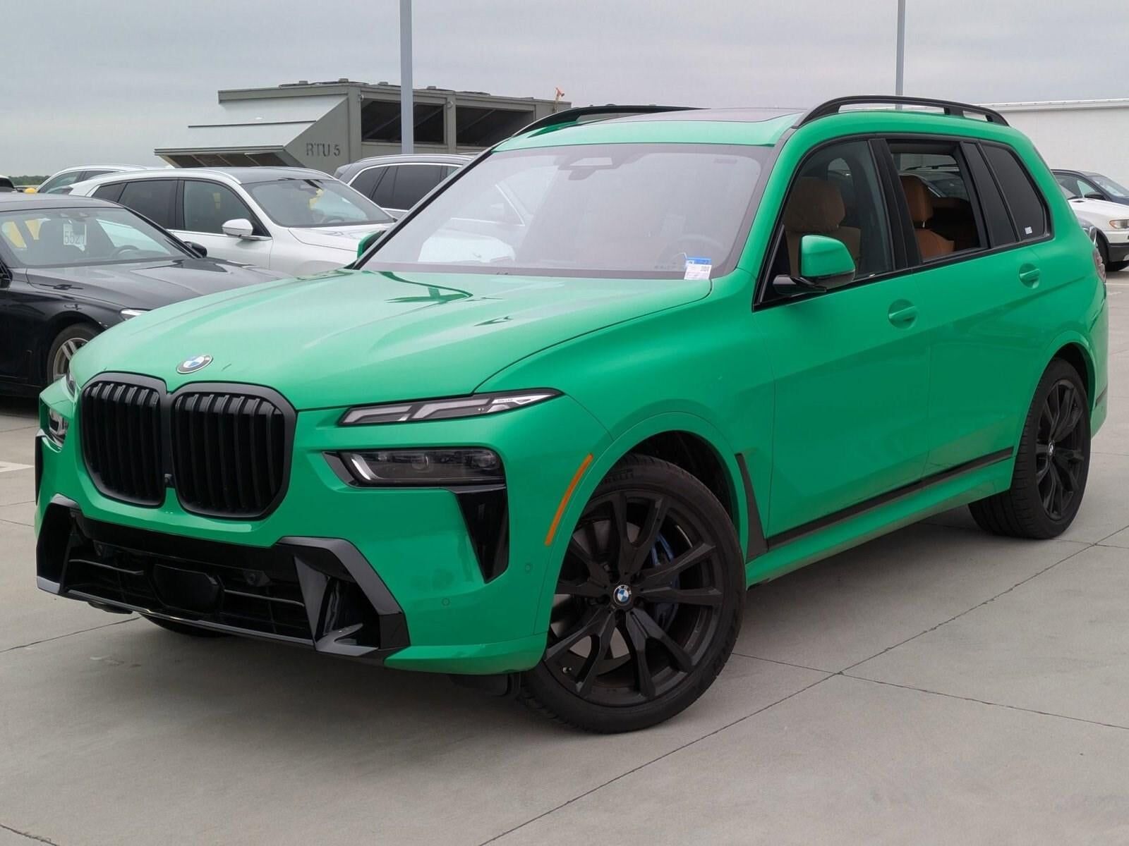 2025 BMW X7