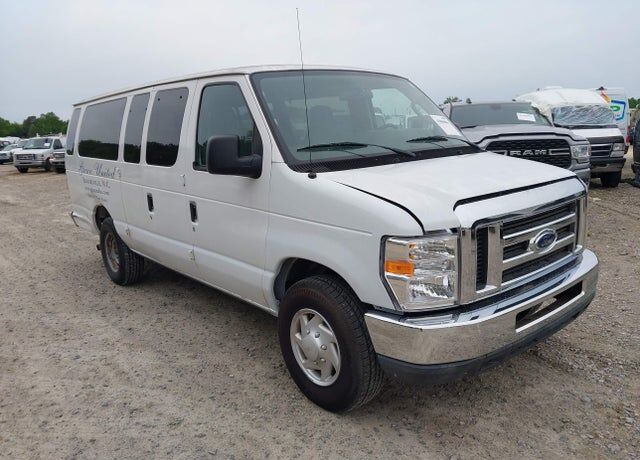 2009 FORD E-350
