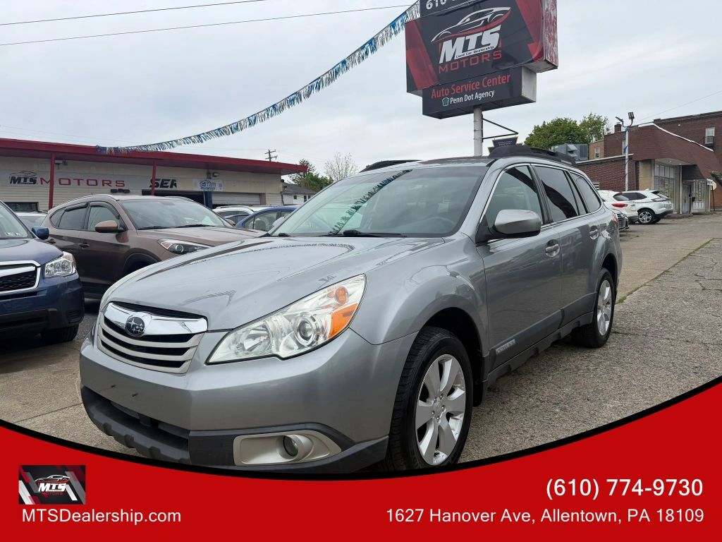 2011 SUBARU Outback