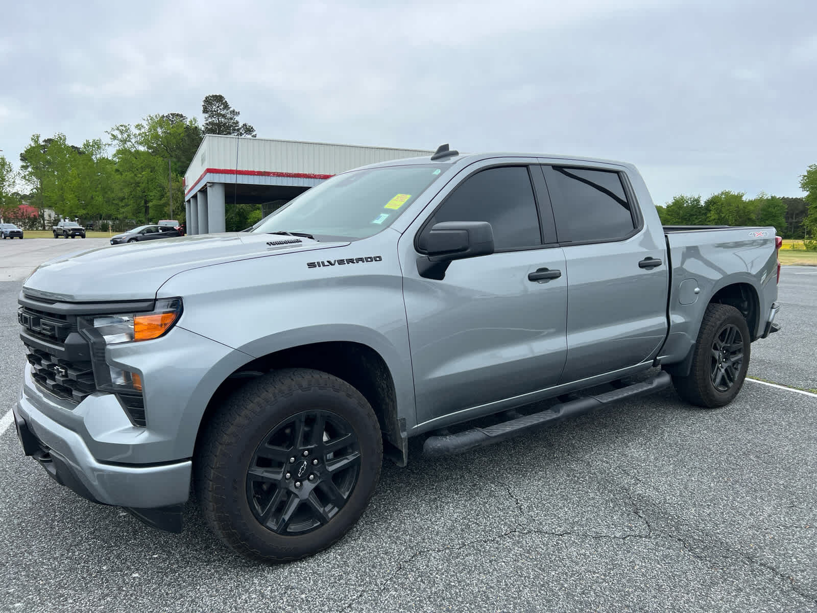 2025 CHEVROLET Silverado