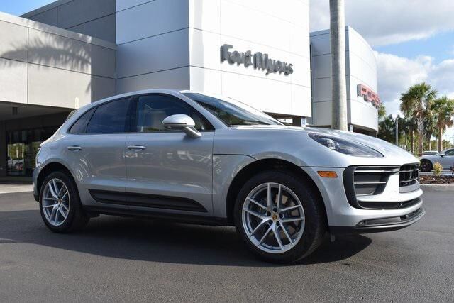2022 PORSCHE Macan