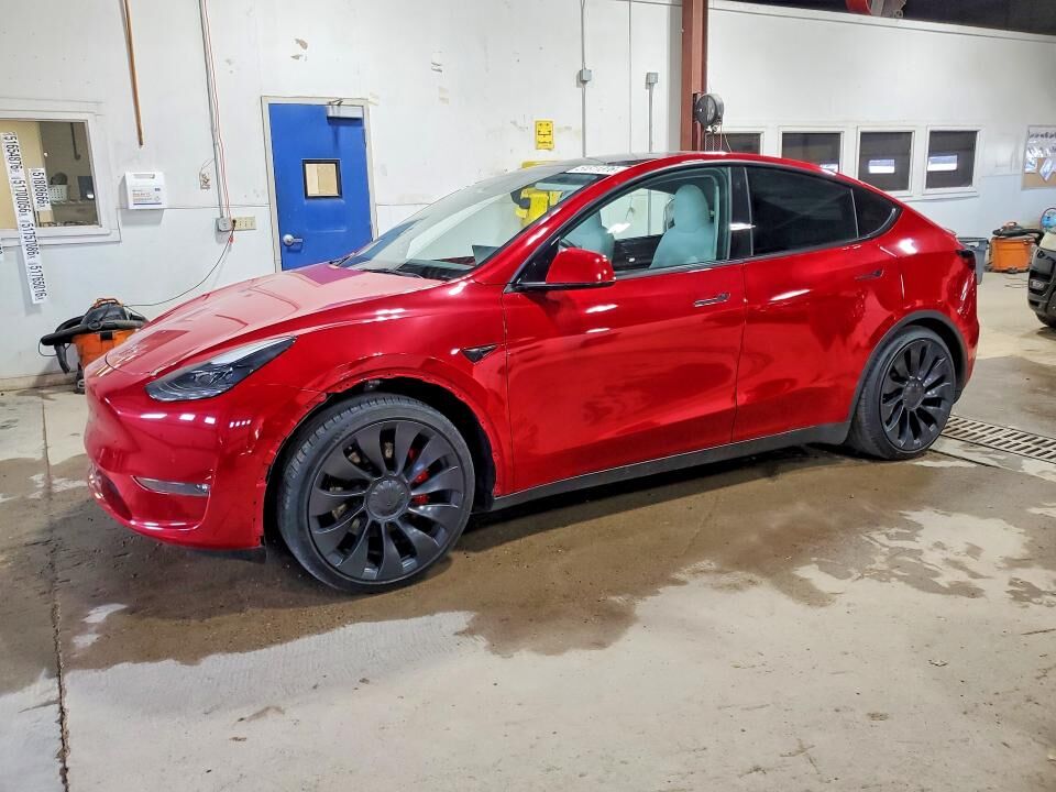 2022 TESLA Model Y