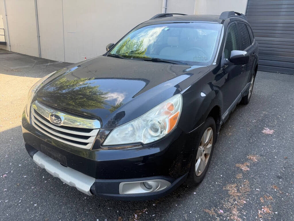 2012 SUBARU Outback