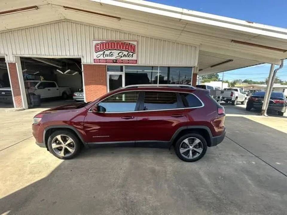 2019 JEEP Cherokee