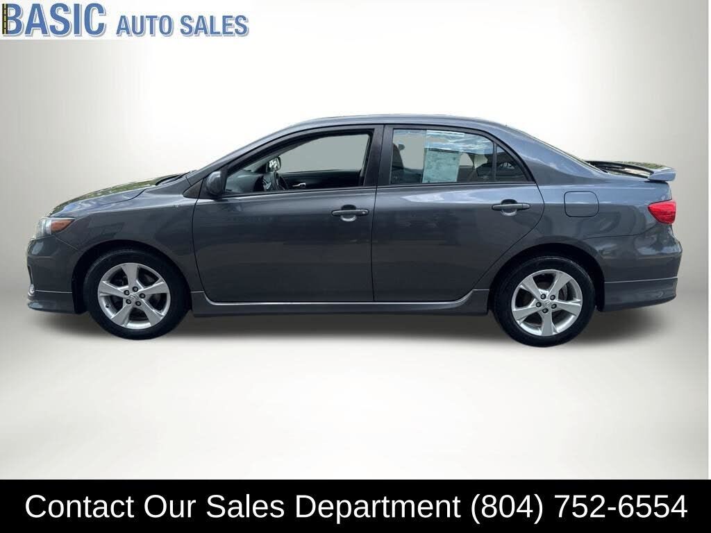 2011 TOYOTA Corolla